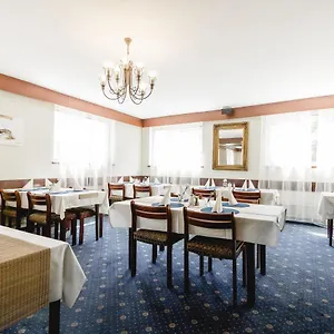 Hoffinger 3* Viyana